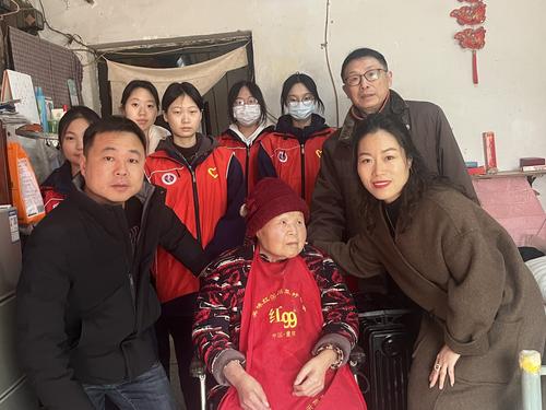 9-關愛老人弘揚傳統(tǒng)美德