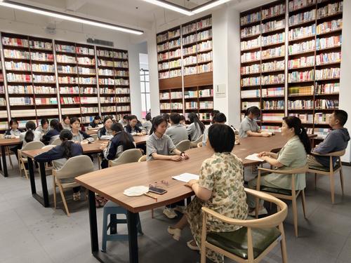 1.讀書活動現(xiàn)場