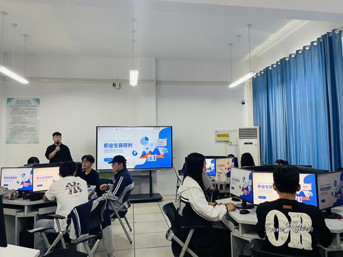 1企業(yè)導(dǎo)師現(xiàn)場演示智聯(lián)招聘企業(yè)端操作流程